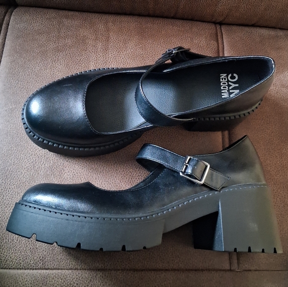 Madden Nyc Shoes - Madden NYC Women's Black Lug Sole Mary Jane Shoes Size 9